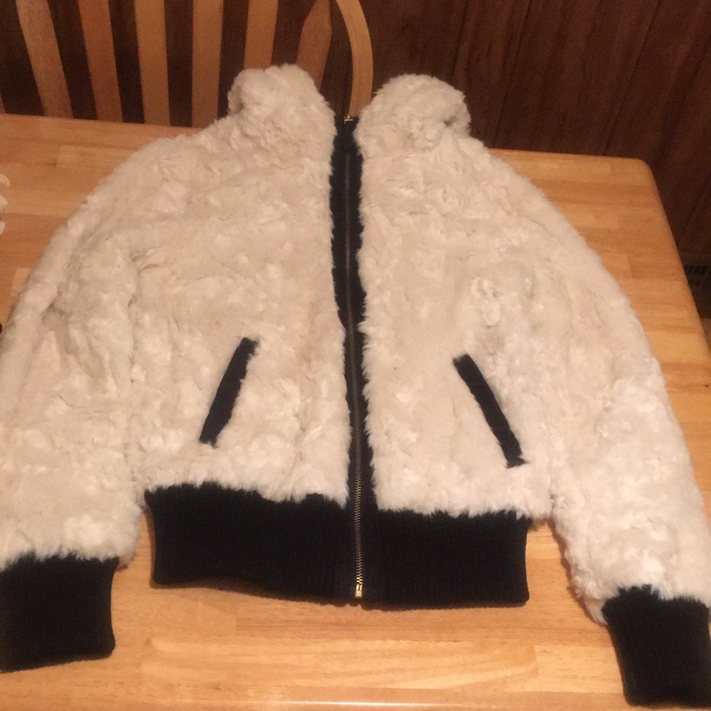 Jeans By Buffalo Faux Fur Jacket Ivory & Black